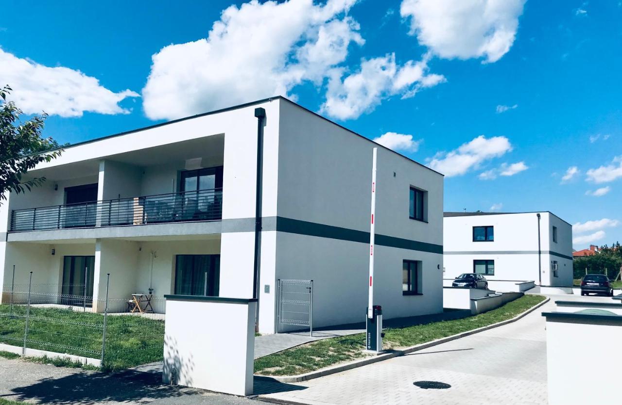 Apartman 001 Bük Exteriör bild